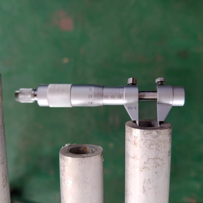 Qualität  ASTM A213 TP304 304L Stainless Steel Pipe Annealed Pickled Fabrik